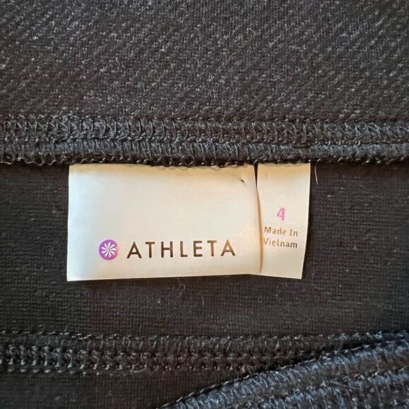 Athleta skirt. Size 4‎ - Picture 4 of 9